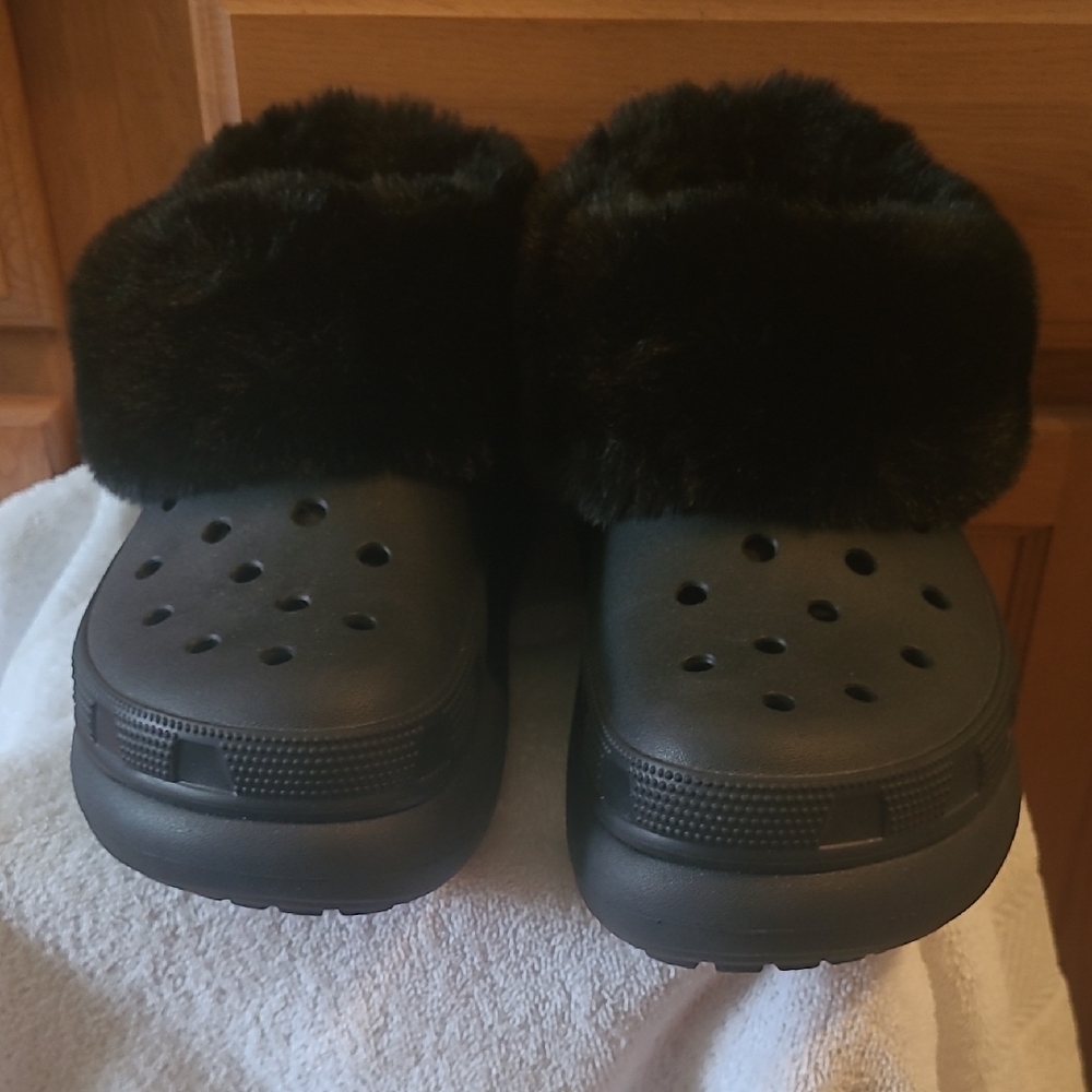 Black Crocs with Fur